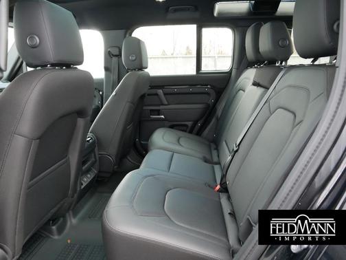 2025 Land Rover Defender 110 P300