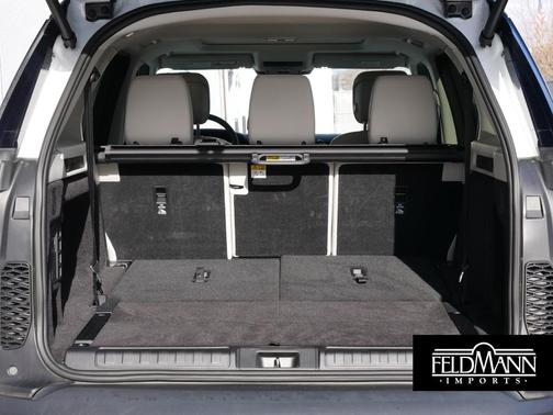 2025 Land Rover Discovery P300 S