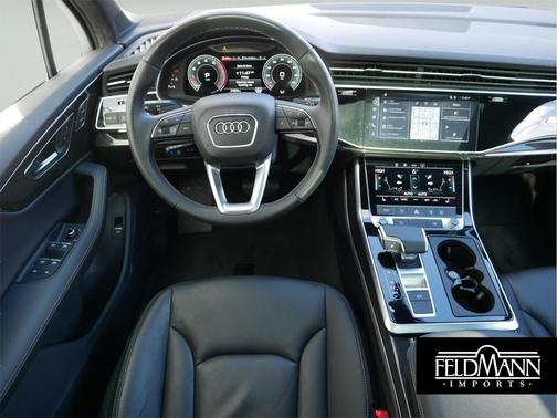 2025 Audi Q7 55 Premium Plus