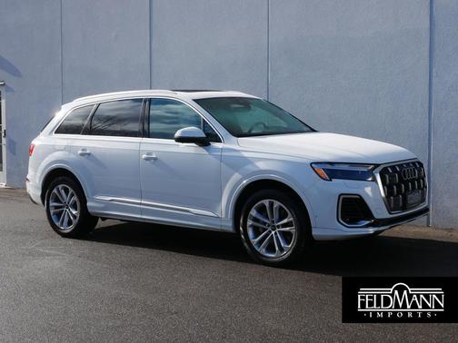 2025 Audi Q7 55 Premium Plus