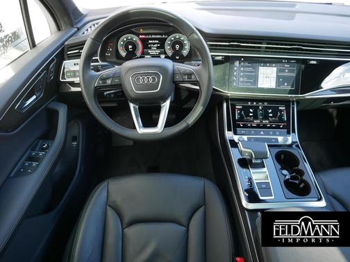 2025 Audi Q7 55 Premium Plus