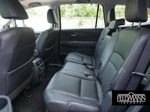 2021 Honda Pilot Touring 8-Passenger