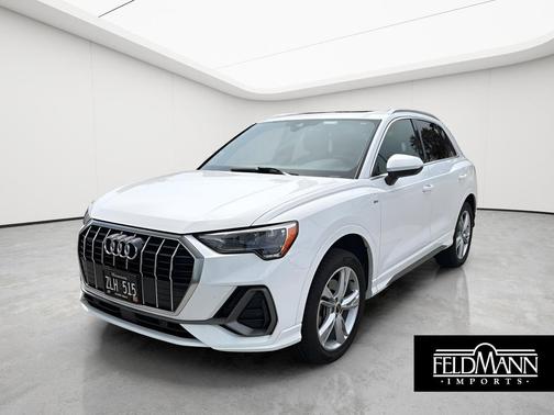 Ibis White 2021 Audi Q3 45 S line Premium