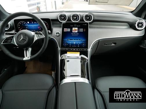 2026 Mercedes-Benz GLC 300 4MATIC