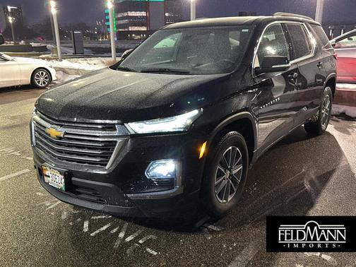2022 Chevrolet Traverse LT Cloth
