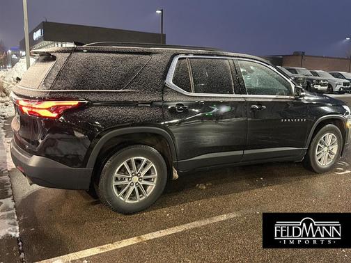 2022 Chevrolet Traverse LT Cloth