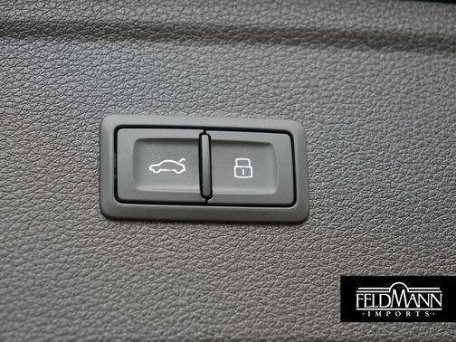 2025 Audi Q5 45 S line Premium Plus