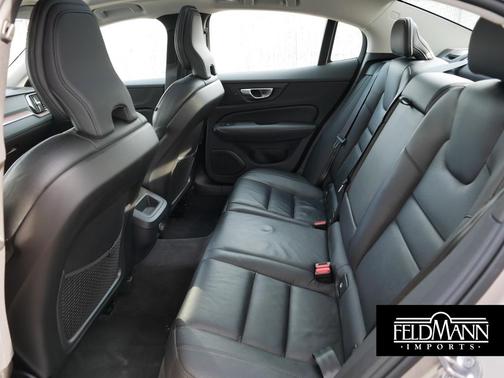 2024 Volvo S60 B5 Plus Dark Theme