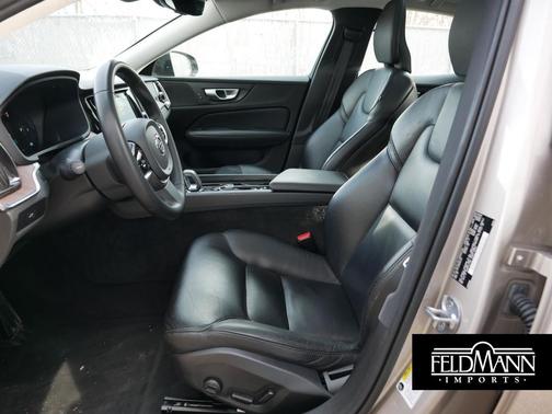 2024 Volvo S60 B5 Plus Dark Theme