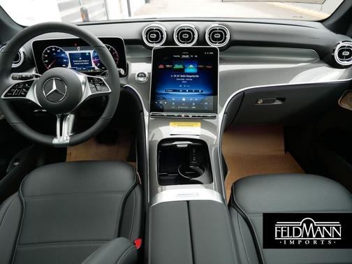2026 Mercedes-Benz GLC 300 4MATIC