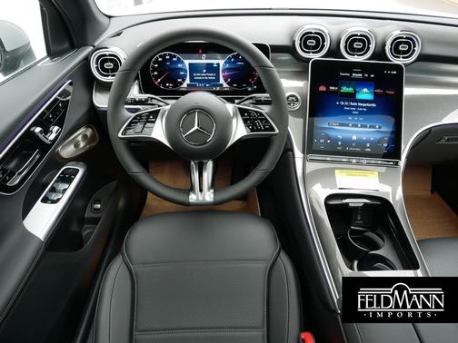 2026 Mercedes-Benz GLC 300 4MATIC