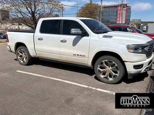 Ivory White Tri-Coat Pearlcoat 2019 RAM 1500 Longhorn