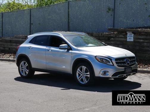 Iridium Silver Metallic 2020 Mercedes-Benz GLA 250 4MATIC