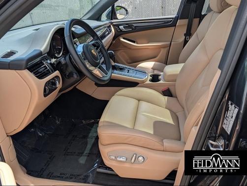 2019 Porsche Macan Macan