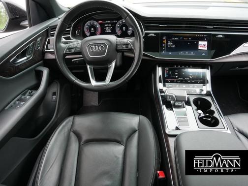 Orca Black Metallic 2020 Audi Q8 55 Premium
