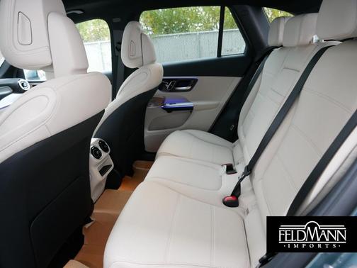 2026 Mercedes-Benz GLC 300 4MATIC