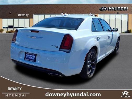2019 Chrysler 300 S