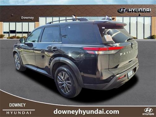 2022 Nissan Pathfinder SV 2WD