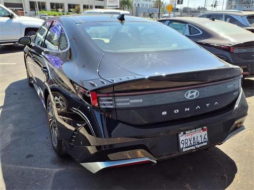 2024 Hyundai SONATA Hybrid Limited