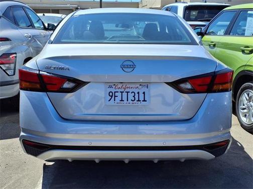 2023 Nissan Altima S FWD