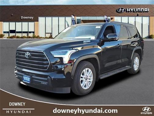 2025 Toyota Sequoia SR5