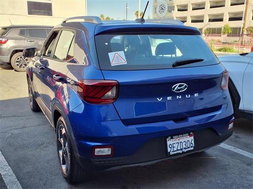 2023 Hyundai VENUE Limited