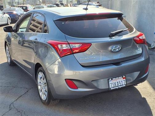 2016 Hyundai Elantra GT Base