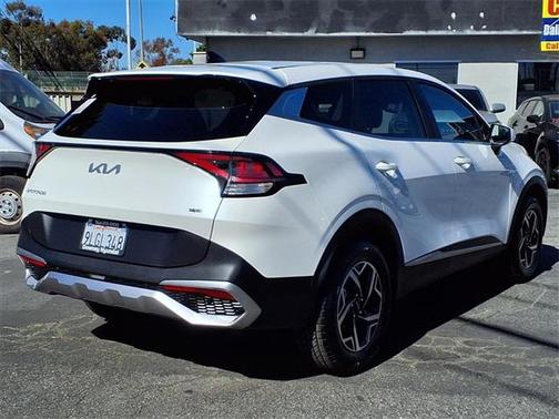 2024 Kia Sportage LX