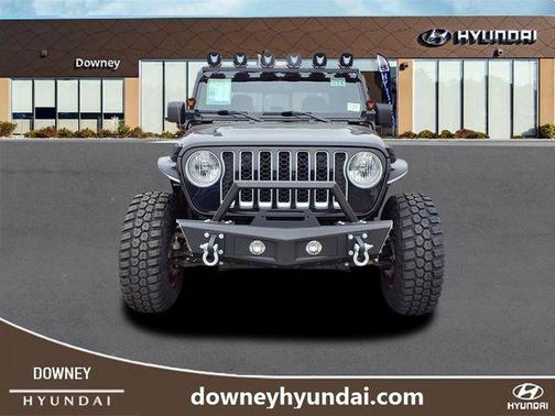 2023 Jeep Gladiator Overland