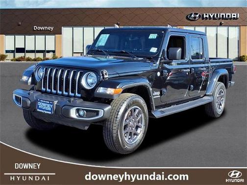 2023 Jeep Gladiator Overland