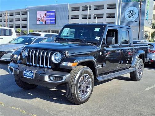 2023 Jeep Gladiator Overland