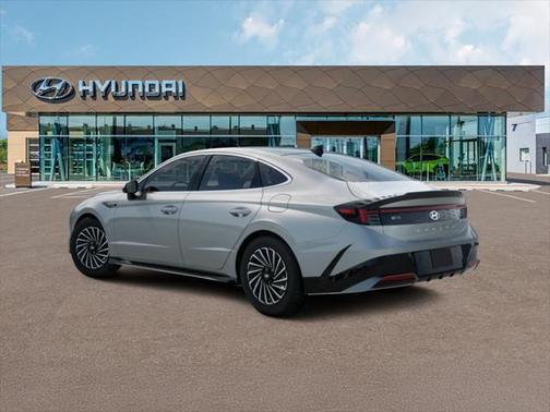 Aero Silver 2026 Hyundai SONATA Hybrid SE