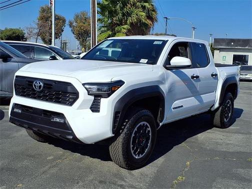 2024 Toyota Tacoma TRD Off Road