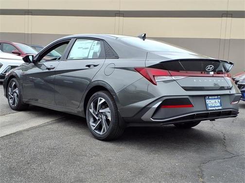 2025 Hyundai ELANTRA Sport