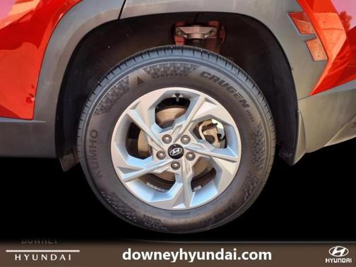 2022 Hyundai TUCSON SE
