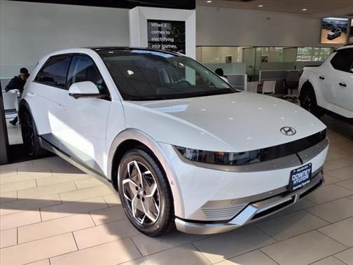 Atlas White 2024 Hyundai IONIQ 5 Limited