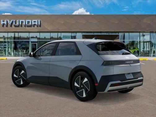 Cyber Gray 2026 Hyundai IONIQ 5 SEL