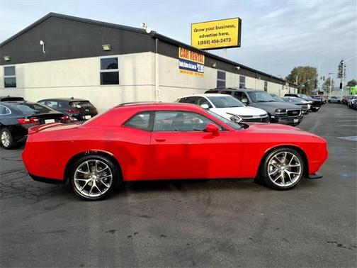 2022 Dodge Challenger GT