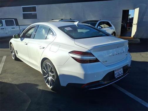 2023 Genesis G70 2.0T AWD