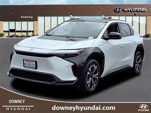 2024 Toyota bZ4X XLE