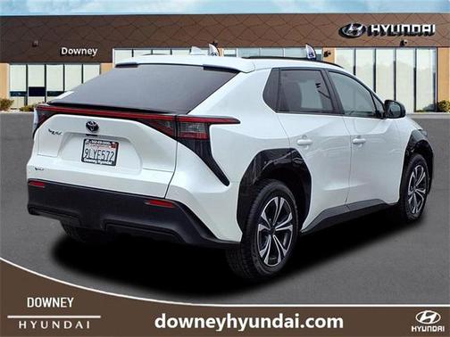 2024 Toyota bZ4X XLE