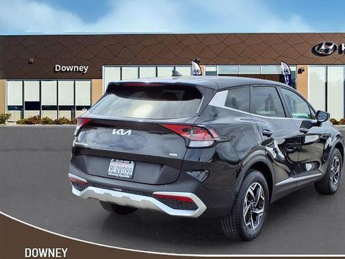 Ebony Black 2025 Kia Sportage LX