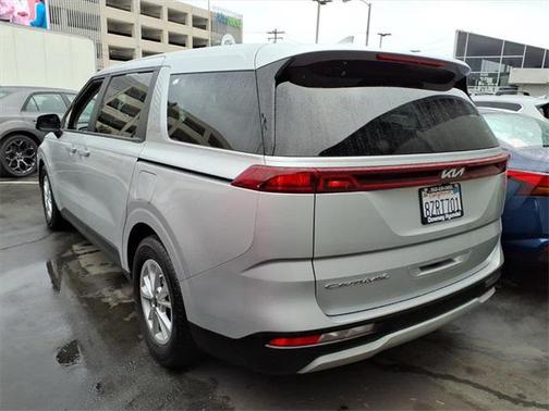 2022 Kia Carnival LXS