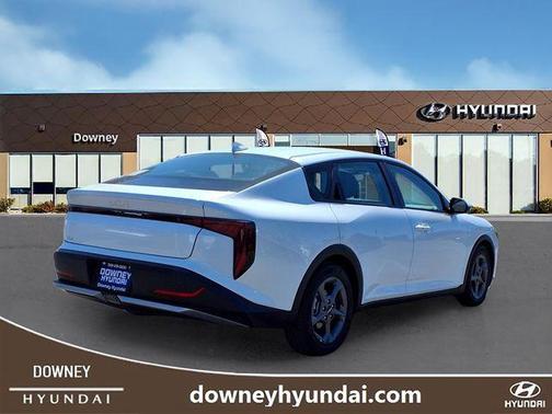 Snow White Pearl 2025 Kia K4 LXS