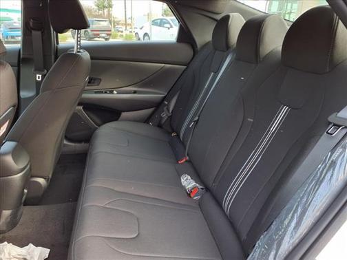 2025 Hyundai ELANTRA HEV SEL Sport