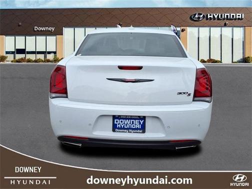 2022 Chrysler 300 S