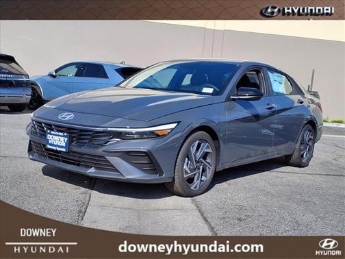 2025 Hyundai ELANTRA SEL