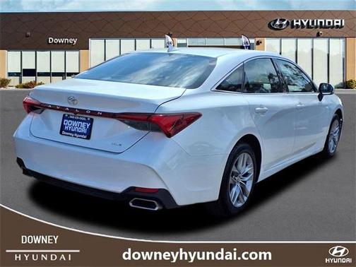 2022 Toyota Avalon XLE