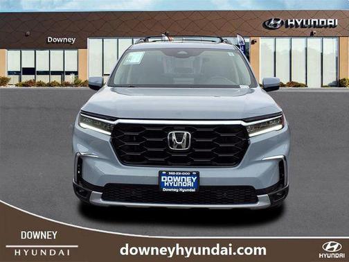 2023 Honda Pilot Touring 8-Passenger