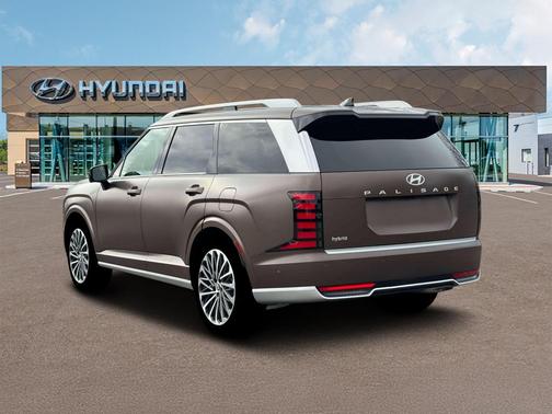 Earthy Brass Matte 2026 Hyundai Palisade Hybrid Calligraphy
